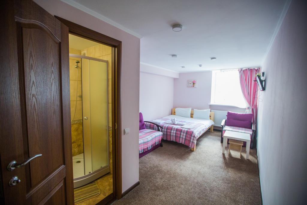 Avino Apart - Hostel Lviv Szoba fotó
